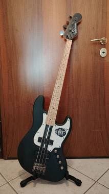 Squier by Fender Contemporary Active Jazz Bass HH MN