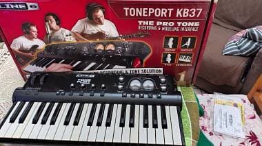 Line 6 Toneport kb37 , all in One music recording vendo/scambio