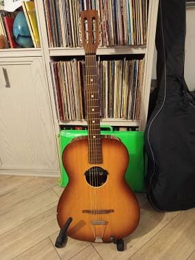 Chitarra Acustica Vintage Crucianelli C20 del 1969