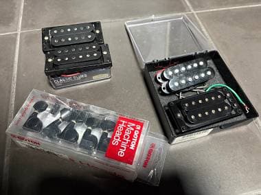 B.C. Rich ST3 JAPAN MECCANICHE+HSS PICKUP+2 HUMBUCKER SERIE PLATINUM SCAMBIO