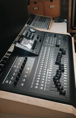 Tascam DP 32 SD Registratore multitraccia digitale- digital multitrack recorder