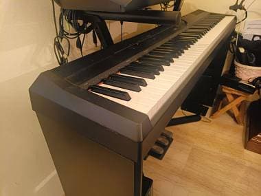 Piano digitale Yamaha P115