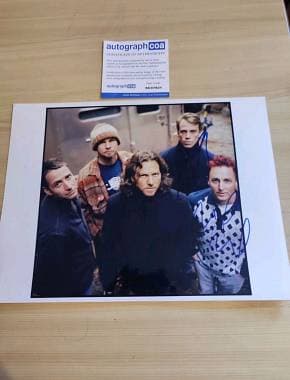 AUTOGRAFI PEARL JAM MIKE MCCREADY MATT CAMERON