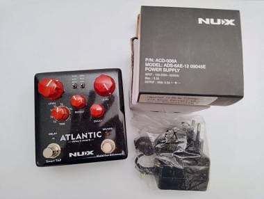 NUX Atlantic con alimentatore