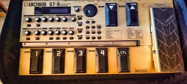 Pedaliera Multieffetto BOSS GT-6+Custodia Thomann
