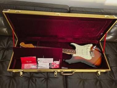 Fender Stratocaster Vintera 60 II con custodia Tweed