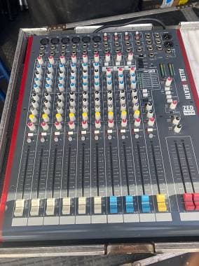 Allen & Heath Fx12