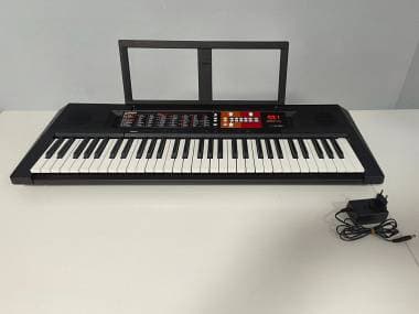 Tastiera Yamaha PSR-F51 + borsa in omaggio