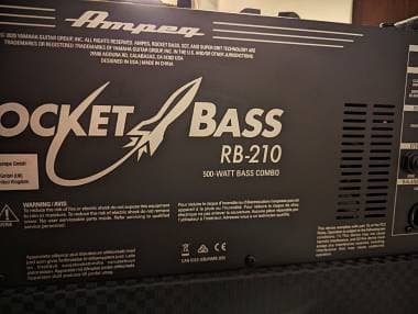 Ampeg RB-210