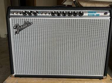 Fender Custom 68 Vibrolux Reverb