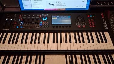 Yamaha MODXM6
