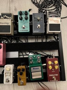 Tc Electronic Booster / Tc Compressore / Boss Delay DD7 / EQ Equalizzatore