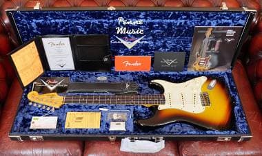 Fender Custom Shop 1964 Stratocaster 3-Color Sunburst Journeyman Relic 2022