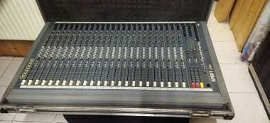 Mixer Soundcraft Spirit Live 24 perfetto con case euro 300