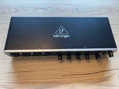 Behringer U-Phoria UMC404HD