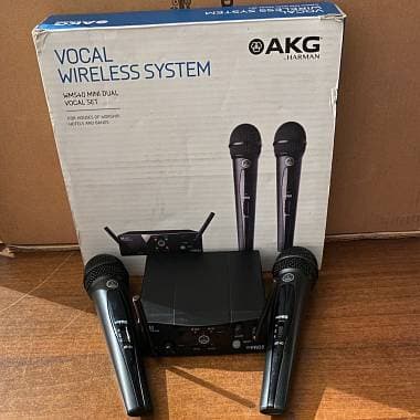 AKG WMS 40 set radiomicrofoni palmari