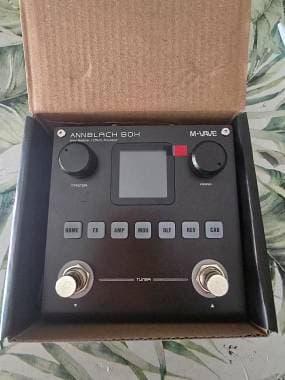 M-VAVE ANNBLACK box