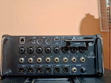 Behringer XAIR XR16