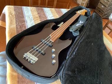 Jim Reed Fretless con bag e accessori immacolato !!!