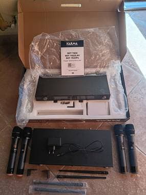 Doppio radiomicrofono Karma SET 7822 + ricambi