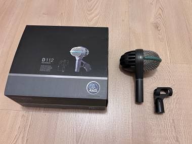 AKG D112
