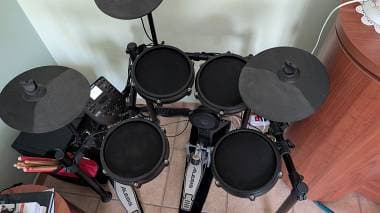 Alesis Nitro Mesh Kit - Batteria Elettronica Pari al Nuovo (Pelli Mesh)