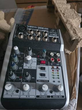 Behringer Xenyx Q502 USB