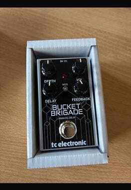 Delay analogico bucket brigate
