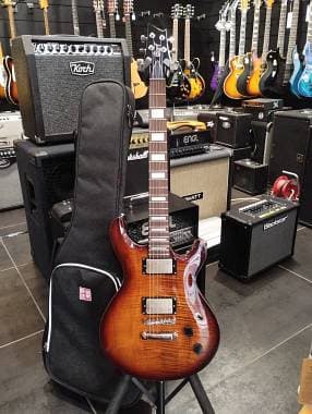 Cort M600 Tobacco Sunburst w/Bag - SPEDIZIONE GRATUITA