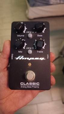 Ampeg Classic Analog Bass Preamp