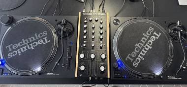 Technics 1210 MK 7 (BLACK)