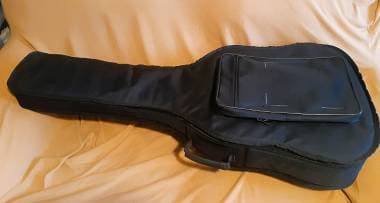 GIG BAG IMBOTTITA PER ACUSTICA