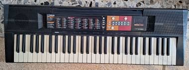 Yamaha PSR-F51