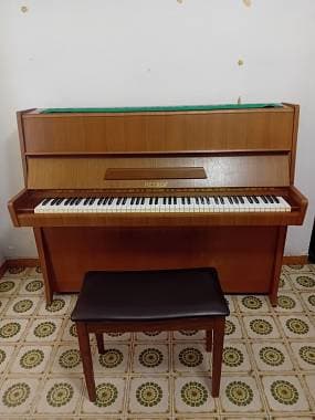 Pianoforte verticale