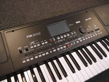 Korg Pa300