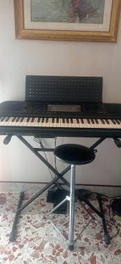 Yamaha PSR 550