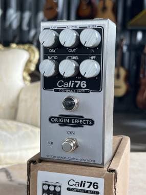 Origin Effects Cali 76 Compact Bass v1