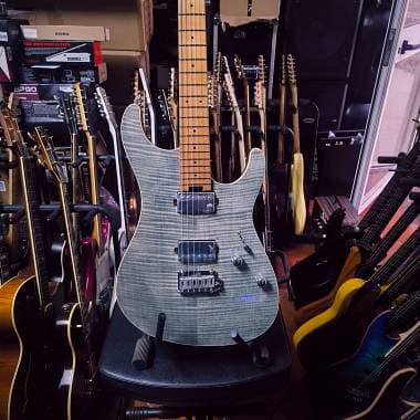 Eko Guitars Fire 801 Musa Grey Flamed