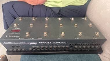 Vinteck Vinteck TB10 MKII - MIDI Loop Switcher true bypass