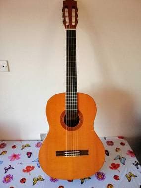 Yamaha CG40 Vendo