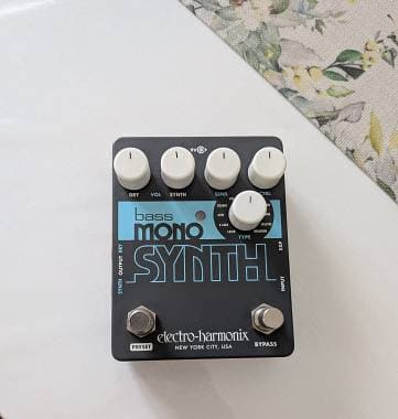 Electro Harmonix Bass Mono Synth