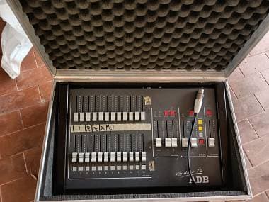 vendo ADB bolero console luci