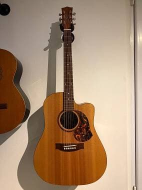 Maton Guitars Srs70c