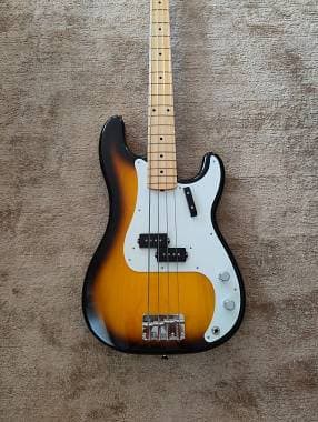 Fender Made in Japan Traditional 50s Precision Bass
