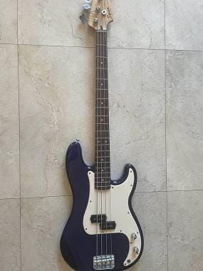 Squier precision + pickup Fender pure vintage '63