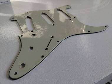 Crazyparts pickguard (battipenna) mint green Stratocaster