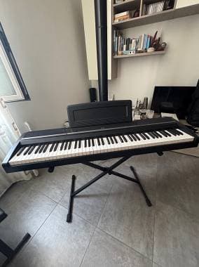 Korg SP-170 - Pianoforte Digitale 88 Tasti + Supporto Leggio e custodia morbida