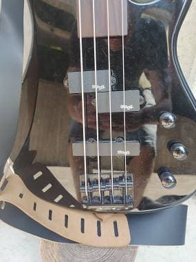 Stagg BC300FL