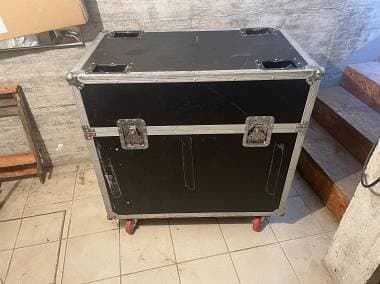 Vendo case con ruote
