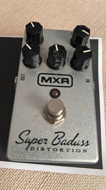 MXR 75 Super Badass Distortion